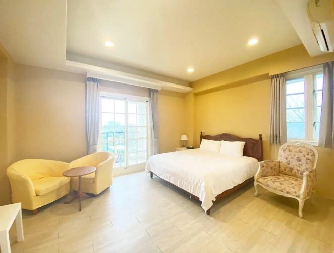 Standard Double room with river view