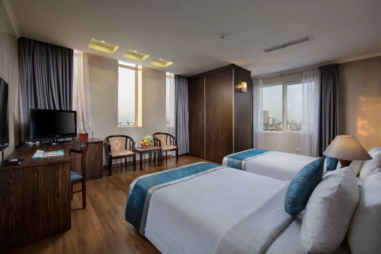 Executive room with city view