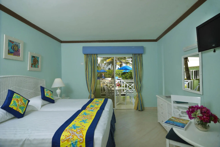 Dover Beach Hotel
