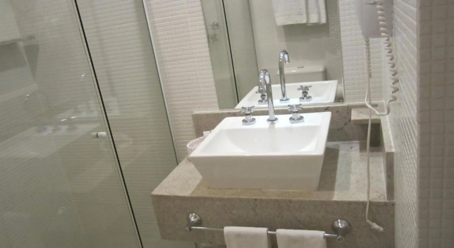 The Falls Hotel Over view