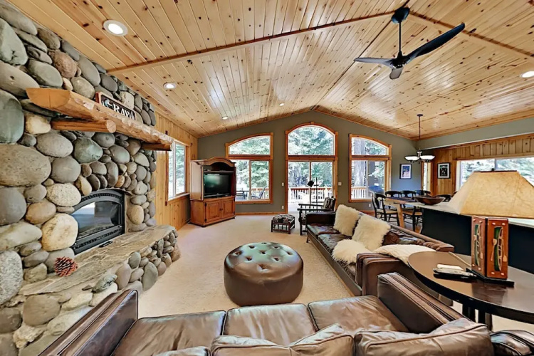 14394 Tyrol Rd Condo