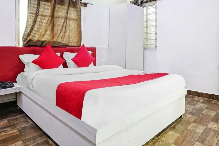 Cee Rock by OYO Rooms
