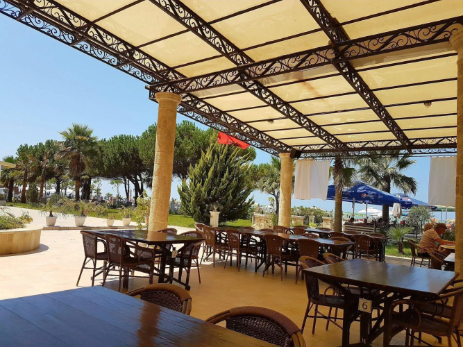 Royal Park Hotel