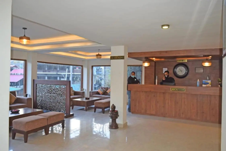 Hotel Alpas Manali