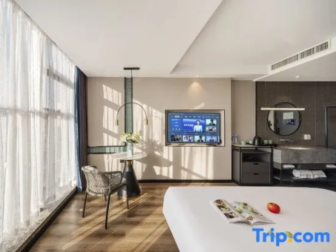 Standard Double room with view