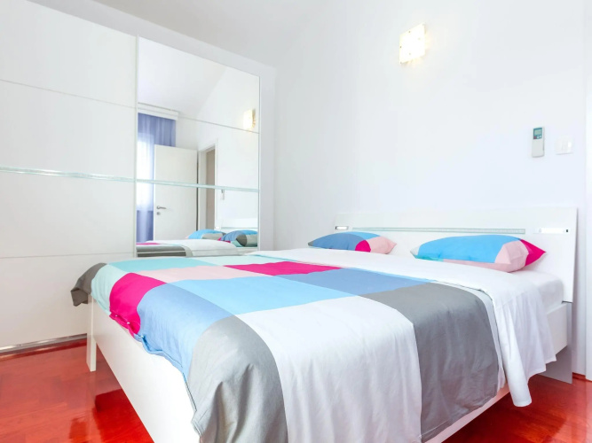 Gorgeous Villa in Vrsi with Swimming Pool