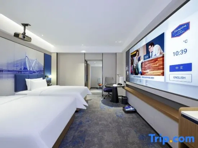 2 Bedrooms Deluxe Double Suite