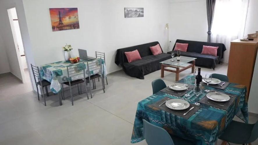 Nikolas Family Apartments