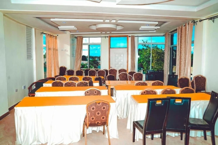 Parklane Hotel