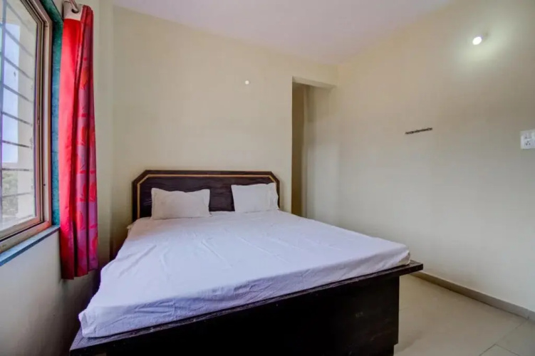 San Tower Hotel by OYO Rooms