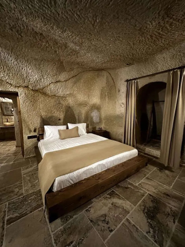 Noah's Ark Cave Hotel