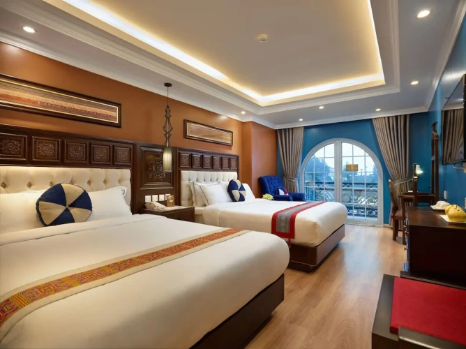 Deluxe Family room with balcony