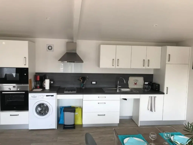 2 Bedrooms Cottage
