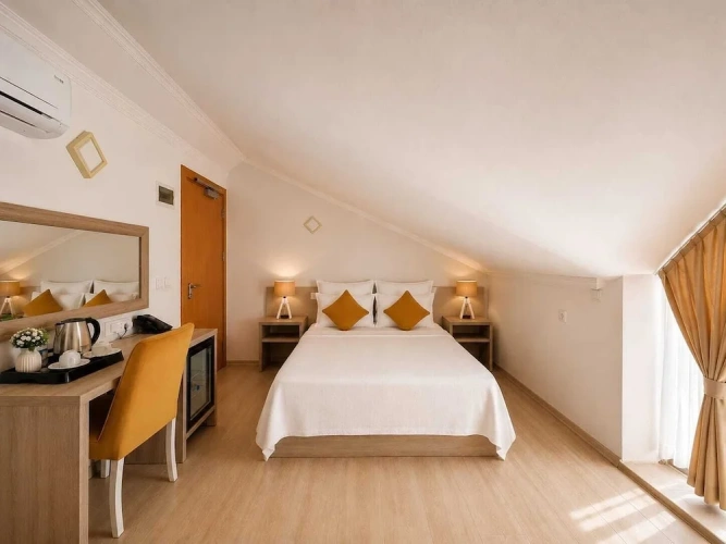 Economy Attic room with balcony and with mountain view