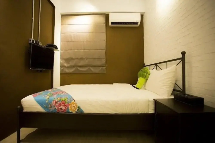 176 Together Hostel