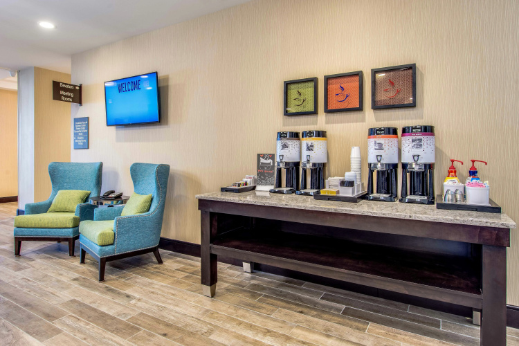 Hampton Inn & Suites Clearwater Beach photo 7