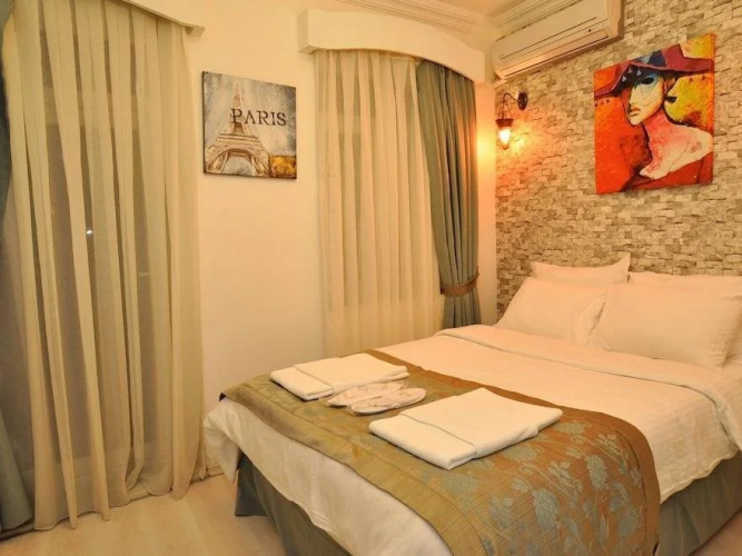 Magic House Hotel