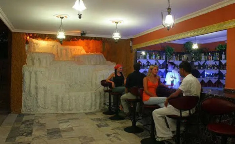 Raina Beach Hotel