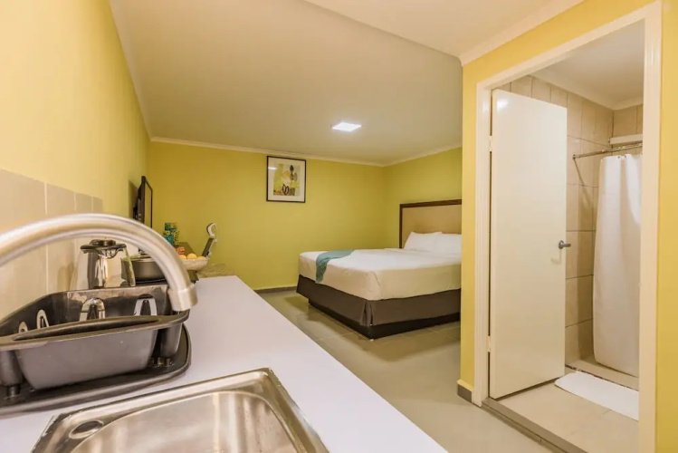 Rooi Santo Apartments