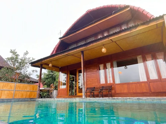 3 Bedrooms Villa with balcony and with garden view