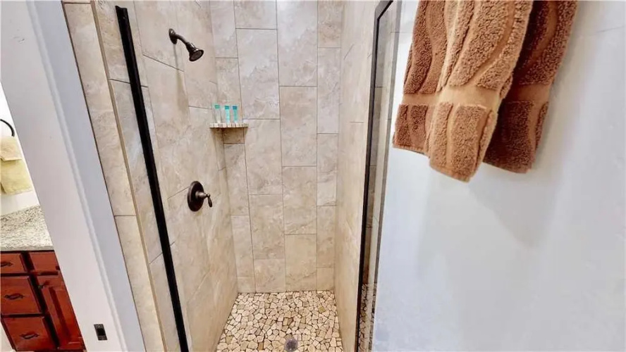 Alta Vida #4 2 Bedrooms 2 Bathrooms Condo