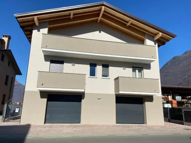 2 Bedrooms Apartment