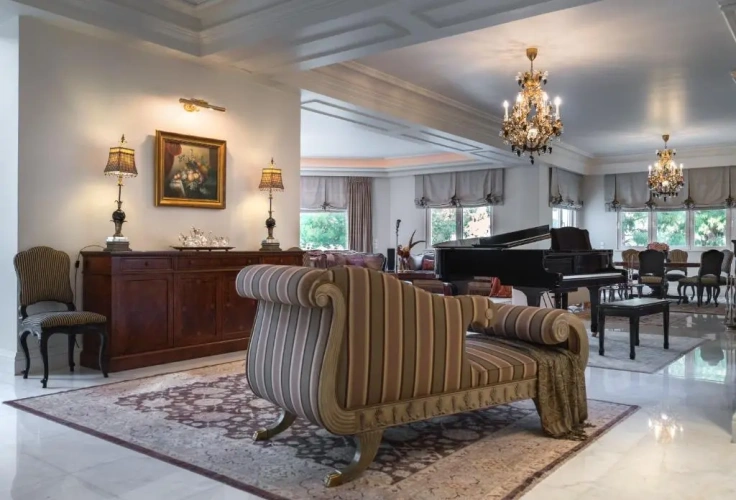 Deluxe Villa