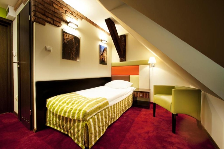 Standard Single room with view