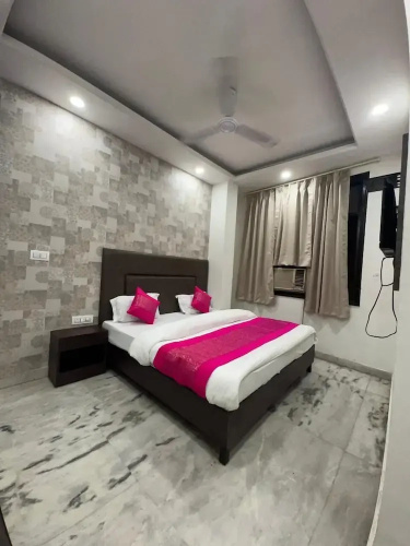 Hotel Unique International