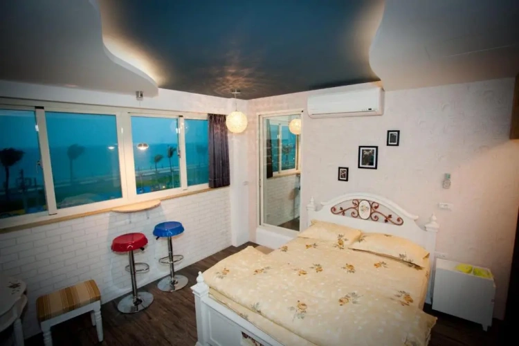 Deluxe Double room with balcony and with sea view