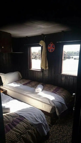Anakato Kendaka House Boat