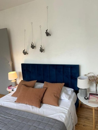 2 Bedrooms Apartment