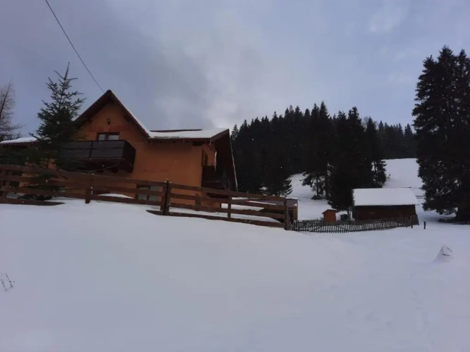 3 Bedrooms Cottage