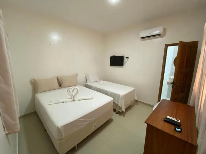 Standard Triple room