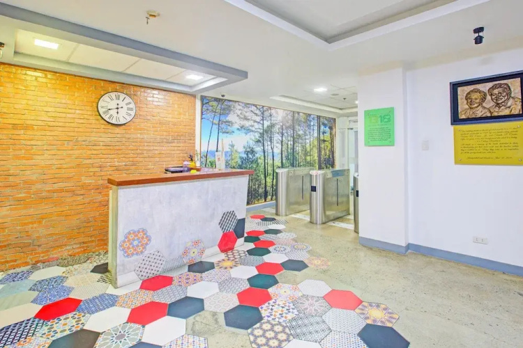OYO 1144 1318 Residences