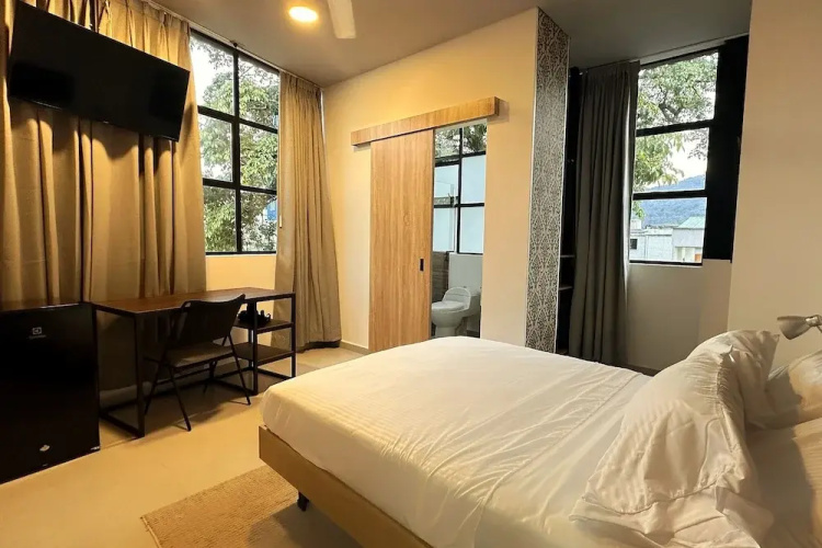 Hotel Star 37 Av