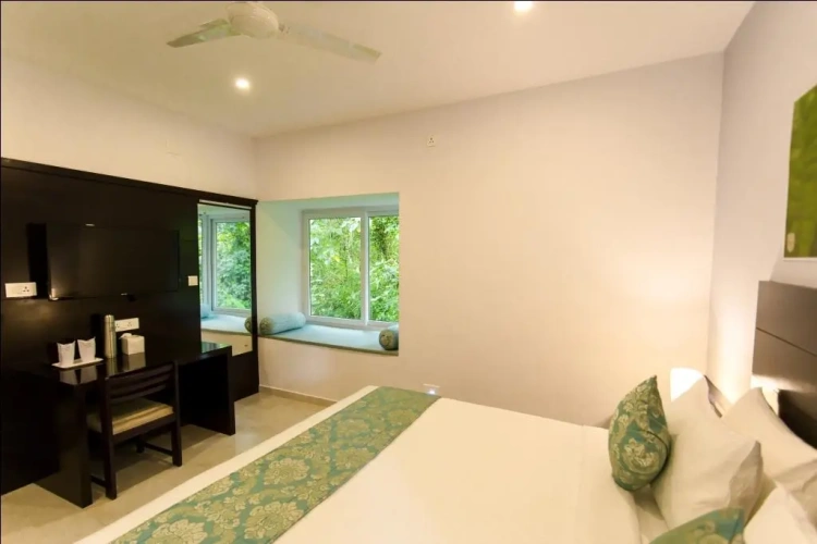 Suite with balcony