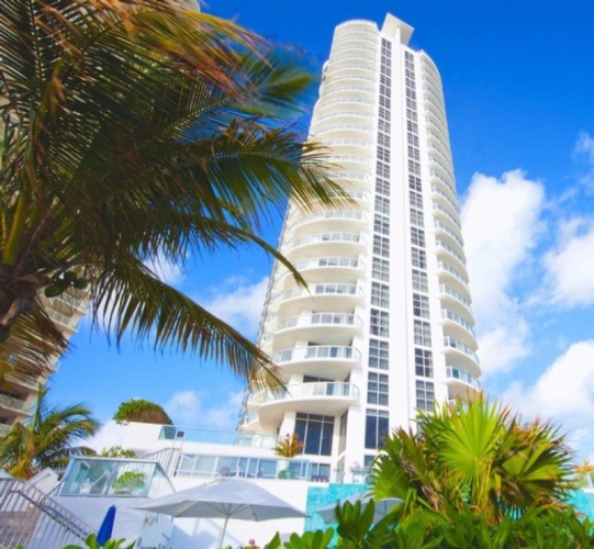 1 Bedroom Suite oceanfront