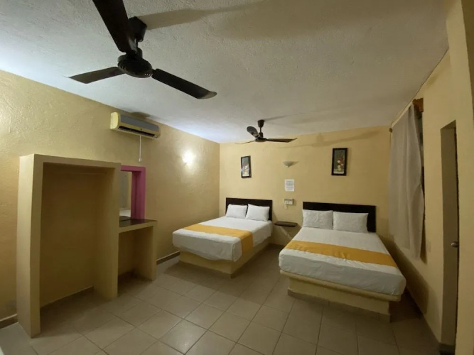 Hotel Mariposa
