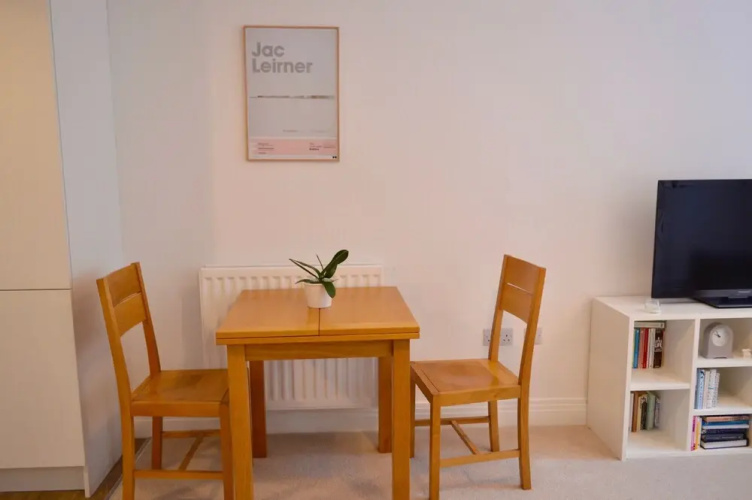 Boutique Flat off Leith Walk with Free Parking