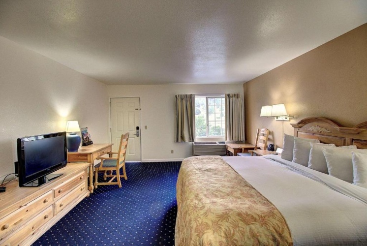 Standard Double room with balcony