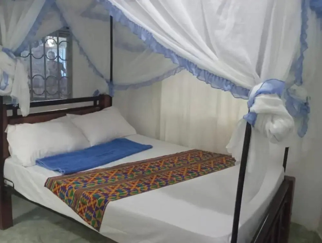 Naap Hotel & Guest House