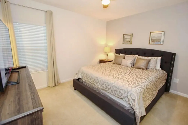 3941 Sonoma