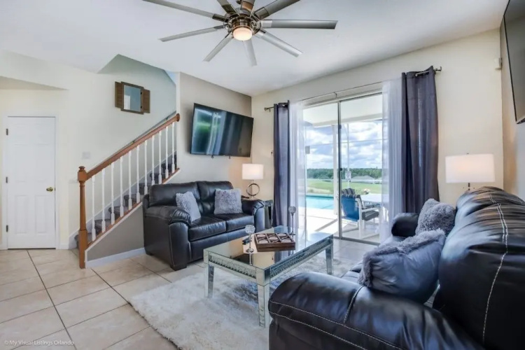 Beatutiful 5 Bed Home With Stunning Views (435) Villa