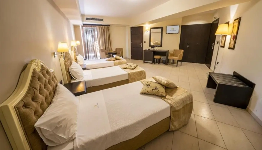 Deluxe Triple room