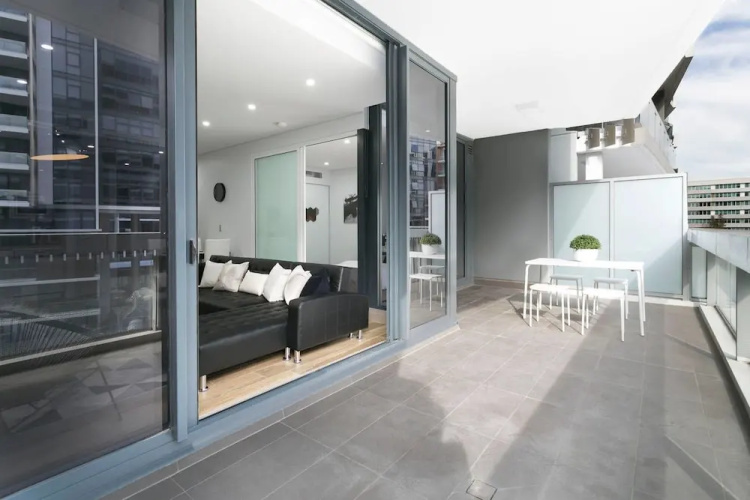 Chic CBD Pad + Pool + Gym + Sauna + Parking