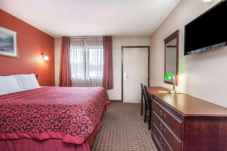 Red Carpet Inn