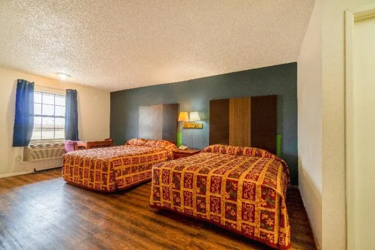 Classic Quadruple room