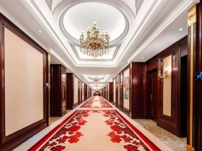 Riverside Hotel
