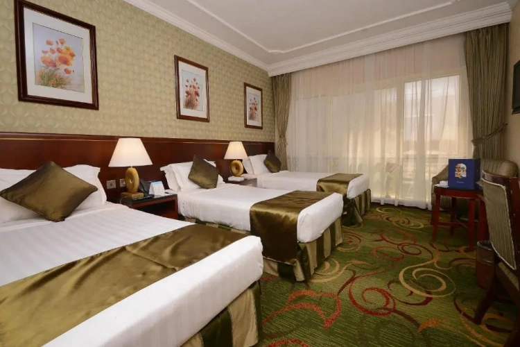 Triple room